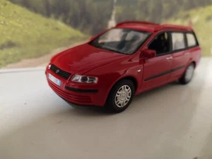 Modellino auto FIAT STILO SW in scala 1: 43 (nuovo) - Foto 1 di 5