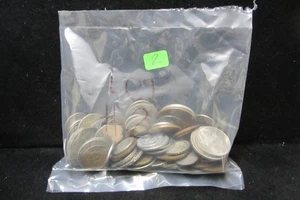 LOTE DE MONEDAS EXTRANJERAS DEL MUNDO #2 - 1 LIBRA + - BONITA MEZCLA - SIN PLATA NI ORO - Imagen 1 de 3