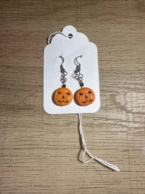 Pendientes colgantes de Halloween naranja calabaza Jack O linterna ganchos sin níquel Foto 1 de 2