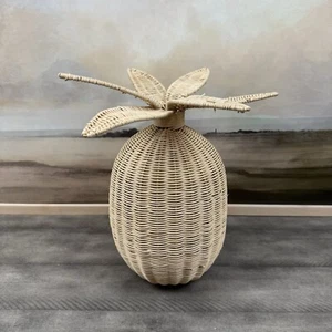 Pottery Barn Lit Pineapple Rattan Tropical Summer Table Light Lamp Flaws Read - Picture 1 of 8