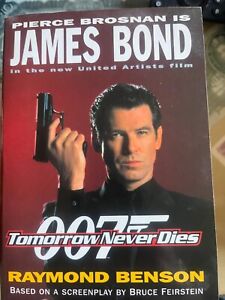 James Bond - Tomorrow Never Dies - Film Tie In - Paperback Rare