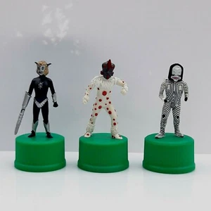 3er Set Ultraman Minifigur Monster Toys Flaschenverschluss Limited Edition 2003 - Bild 1 von 6