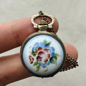 RARO orologio vintage CHAIKA ciondolo smalto donna oro AU USSR meccanico sovietico - Foto 1 di 13
