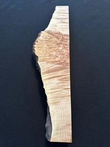 Ahorn Maser, Live Edge, 17 1/2” lang, 2” bis 4 1/2” breit, 1 5/8” dick, trocken - Bild 1 von 10