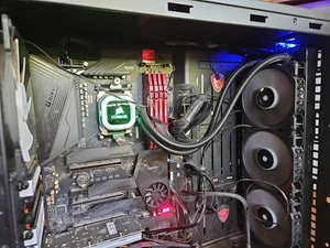 PC with AMD Ryzen 9 3950X With Corsair Water Cooler, 32 GB, Fractal Design Case - Picture 1 of 20
