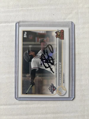 2022 Topps Pro Debut - Milkar Perez - #PD-140 Pro Debut Auto MARINERS - Image 1 of 2