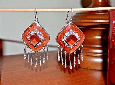 NUEVO EN CAJA $495 MIRIAM SALAT Pendientes colgantes con flecos de resina circonita cúbica araña naranja Foto 1 de 4