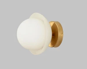 Mid Century Messing Einzellampe Glaskegel Schirm Sputnik Wandleuchter — stilvolles Design - Bild 1 von 7