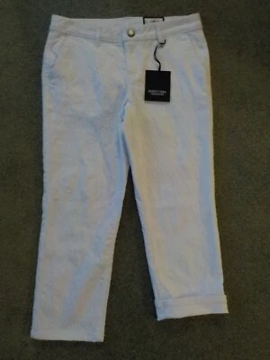 Misses Simply Vera White Capris Jeans, Textured Stretch Denim, Size 6, New - Image 1 of 4