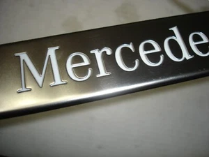 Placa de umbral de riel de cubierta lateral derecho mercedes-benz a 1676861600 - Imagen 1 de 7