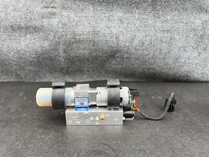 Convertible Top Hydraulic Pump Motor 2012-2020 Mercedes R172 Slc43 Slc200 oem - Picture 1 of 6