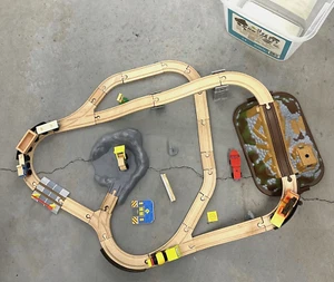 Kidkraft Bucket Top Construction Train Set - Kids Wooden Train Set w/Directions - Picture 1 of 14
