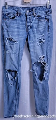 American Eagle Tomgirl Distressed Light Wash Button Fly Jeans size 4 Regular - Image 1 of 4