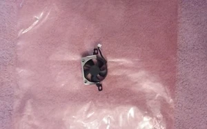 HP PRESARIO 2500 LAPTOP SMALL FAN 319490-001 - Picture 1 of 2