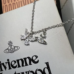 Vivienne Westwood Silver Tone Crystal Butterfly Saturn Orb Necklace With Box D41 - Picture 1 of 5