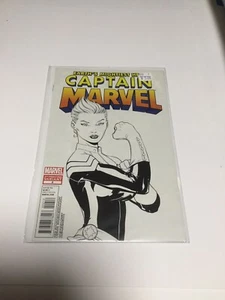 Captain Marvel #2 segunda impresión variante Marvel Comics casi nuevo - Imagen 1 de 1
