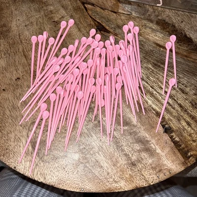 Lote de 76 sujetadores de plástico rizador de pelo rosa vintage Foto 1 de 3