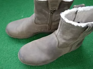 1 PAAR KINDERSCHUHE von "Timberland" Neuzustand Gr. 37.5 2-3x getragen gefüttert - Bild 1 von 5