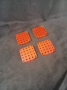 Gilbert Set Erettore Parte 5x5 Fori Piastra Base Rossa - Foto 1 di 2