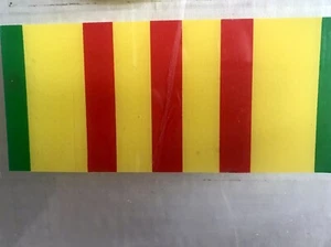 Neu Vietnam Flagge Farbe Aufkleber 4 1/2”x 2” AUSSEN ANWENDUNG  - Bild 1 von 1