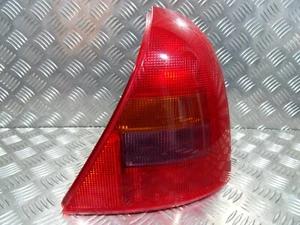 Luz de freno trasera derecha Renault Clio Mk2 Phase1 con soporte bombilla 1998 a 2001 NOS - Imagen 1 de 12