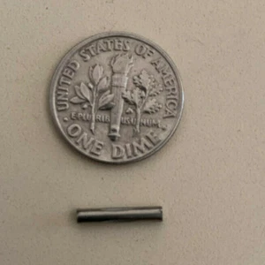 JOHNSON EVINRUDE 303218 EXHAUST HOUSING GROOVE PIN 9.9 to 135HP 70's to 90's - Picture 1 of 2