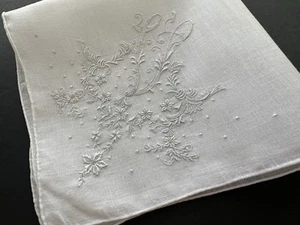 A+ Vintage White Hankie Madeira Style Hand Embroidered Monogram V Wedding Bride - Picture 1 of 6