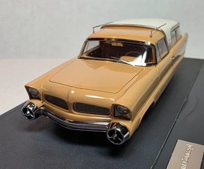 Matrix 1:43 1956 Chrysler Plainsman Concept Wagon Palomino Beige/White VERY COOL - Image 1 of 4