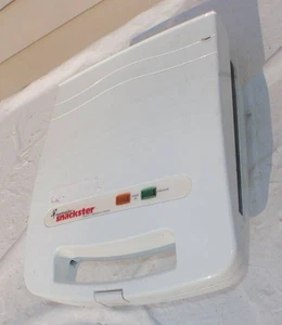 Toastmaster Snackster - 4 Place Hot Sandwich Maker - Picture 1 of 3