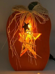 Primitiva zucca in legno illuminata con stella ritagliata 15" Halloween autunno autunno - Foto 1 di 6