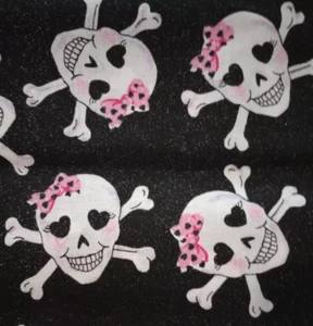 skull crossbones sparkle fun fabric length piece 21 x 17 inch new - Picture 1 of 2