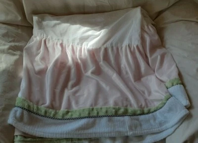 Kidsline Rosa Blanco Verde Cuna Falda Ladybug Libélula Terciopelo Chenilla Foto 1 de 3