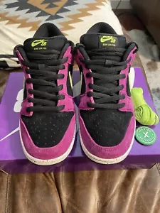 Size 11 - Nike Dunk Pro SB Low Red Plum - Picture 1 of 6