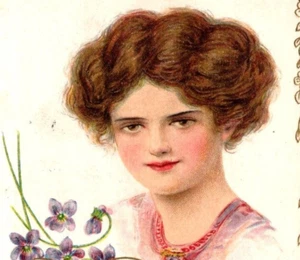 A Token Of Love Woman Flowers Romance C1915 Postcard - Picture 1 of 4