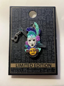 Hard Rock Cafe 2016 VENICE Limited Edition 3D Mask with Silver Dangle Pin NEW - Picture 1 of 3