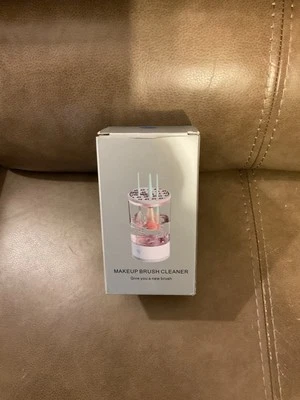 MAKEUP BRUSH CLEANER - Image 1 of 4