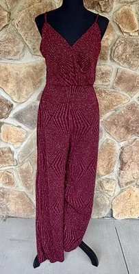 Trixxi 女式连身裤梅金属衬里 V 领细肩带弹力中号 — 第 1/4 张图片