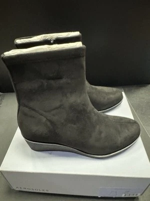 Woman's Boots Aerosoles Binnie Wedge Bootie Suede Size 10M NWB - Image 1 of 4