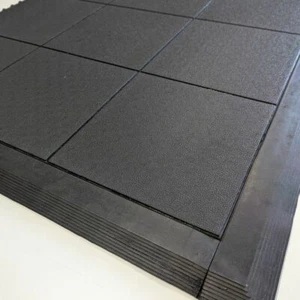 Interlocking Rubber Gym Mat Floor Tiles 90cm x 90cm x 14mm & Edge Strips - Picture 1 of 17