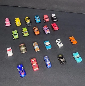 Vintage Galoob Micro Machines Mix Lot Of 22 - Road Champs, Sun Color Changers - Picture 1 of 8