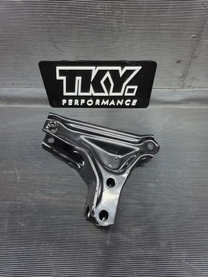 Refurbished Honda Integra Type R DC2 DB8 B Series Rear T Bracket ITR B18C B20 - Image 1 of 4