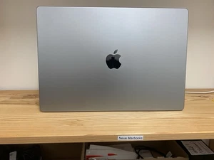 Apple MacBook Pro (2021) | 16" | M1 | 32 GB RAM | 512 GB SSD | silber - Bild 1 von 7