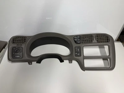 Chevy Blazer Jimmy Sonoma S10 Bravada 1998-2004 tablero bisel gris OEM Foto 1 de 4
