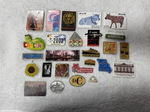 25 VINTAGE MAGNETS LOT TRAVEL US CANCUN DC LION KING COW PARADE TITANIC  - Picture 1 of 12