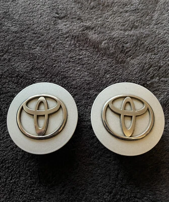 ЦЕНТРАЛЬНЫЕ КОЛПАКИ TOYOTA HIGHLANDER и CAMRY WHEEL 2001-2007 от оригинального производителя комплект 2 ТОЛЬКО 🛻 - Изображение 1 из 4