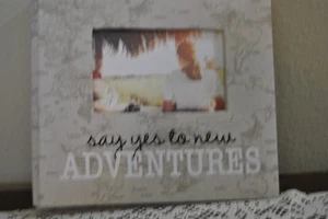 Beautiful Picture Album with picture of a field and a tree on the front - Picture 1 of 12