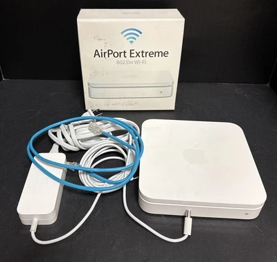 Apple A1143 White AirPort Extreme Base Station Wireless Router Tested Box Cables - Image 1 of 4