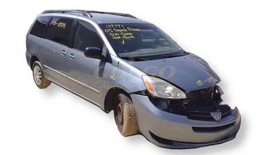 Filtro de aire motor 3,3 L 3MZFE compatible con 04-06 SIENNA 10279533 Foto 1 de 4