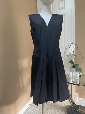 oscar de la renta black dress size 12 $3950 - Image 1 of 4