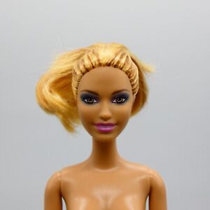 Barbie Fashionistas Letnia lalka Kopertówka Fala 2 Przegubowa 2012 Mattel X2276